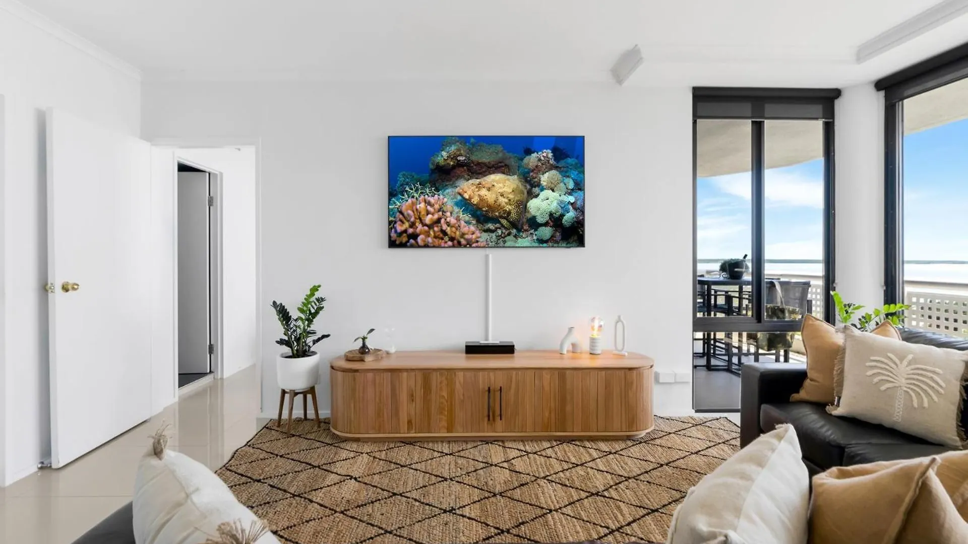 Belle Escapes Rydges Plaza Esplanade Luxury 2-Bedroom Apartment Cairns